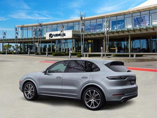 2021 Porsche Cayenne S