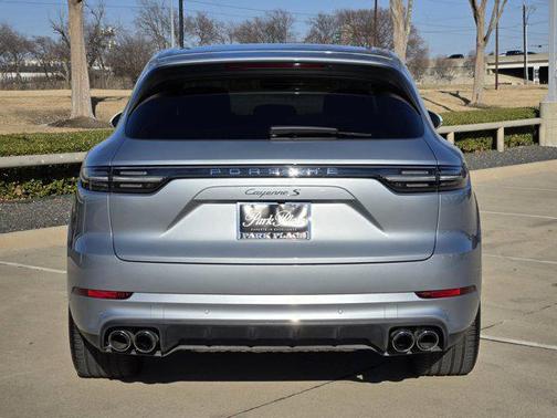 2021 Porsche Cayenne S