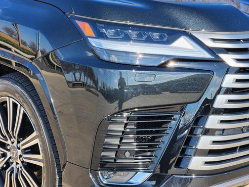 2025 Lexus LX 600 Luxury