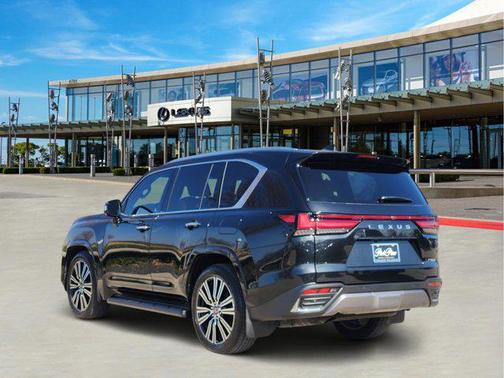 2025 Lexus LX 600 Luxury