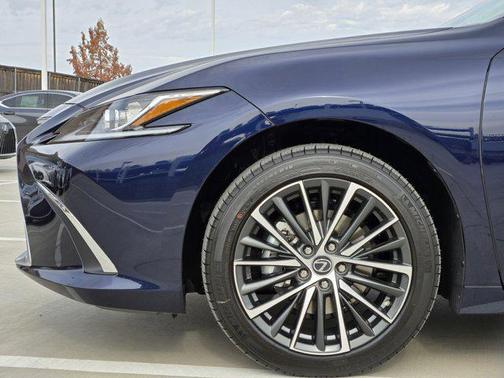 2025 Lexus ES 350 Base