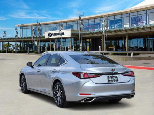 2025 Lexus ES 350 Base