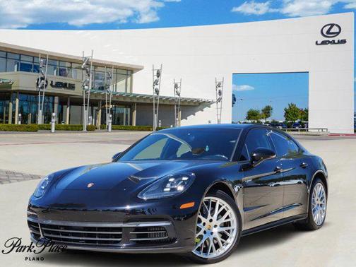 2018 Porsche Panamera 4