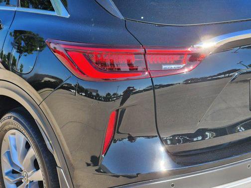 2022 INFINITI QX50 PURE