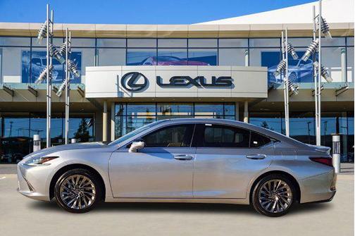 2025 Lexus ES 350 Ultra Luxury