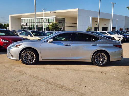 2025 Lexus ES 350 Ultra Luxury