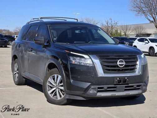 2024 Nissan Pathfinder SL FWD