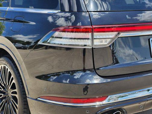 2022 Lincoln Aviator Black Label AWD