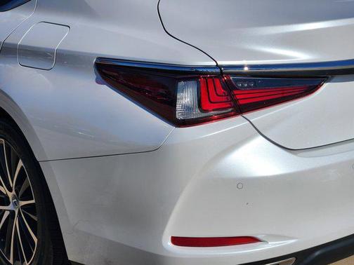 2024 Lexus ES 350 Premium