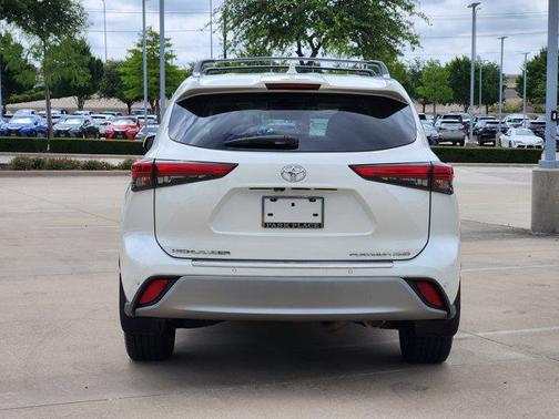 2020 Toyota Highlander Platinum