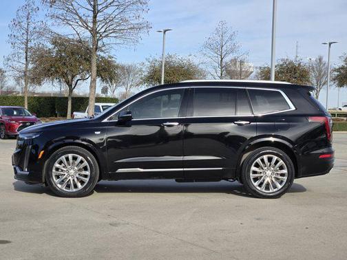 2023 Cadillac XT6 Premium Luxury FWD