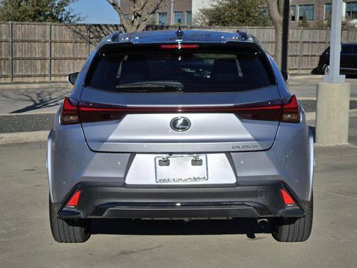 2023 Lexus UX 250h F Sport