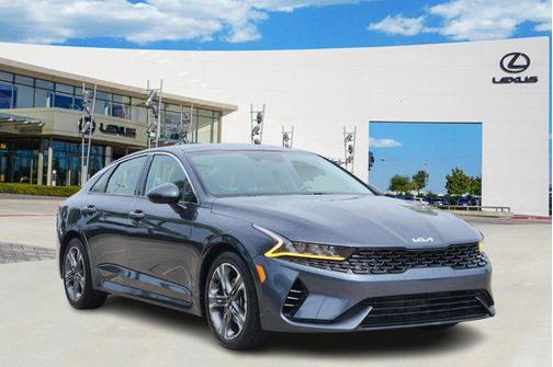 2022 Kia K5 EX