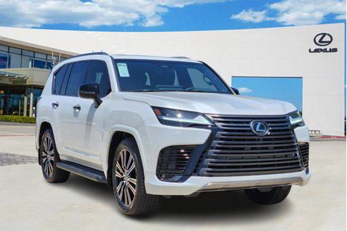2025 Lexus LX 700h Luxury