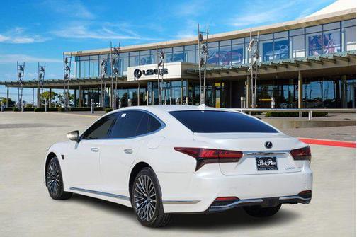 2025 Lexus LS 500h Base