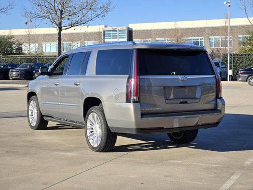 2019 Cadillac Escalade ESV Platinum