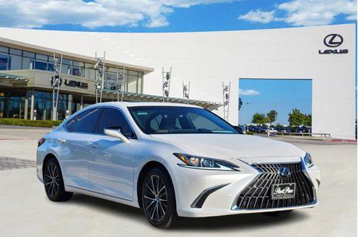 2025 Lexus ES 300h Premium