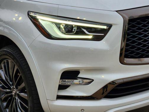 2020 INFINITI QX80 Luxe