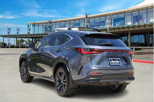 2025 Lexus NX 450h+ Luxury