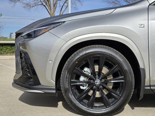 2026 Lexus NX 450h+ NX 450h+ F SPORT Handling