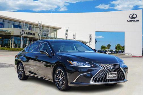 2025 Lexus ES 300h Premium