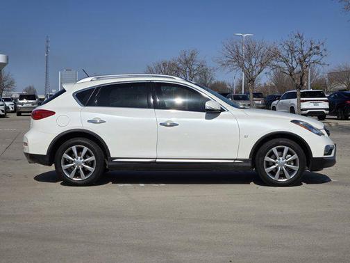 2017 INFINITI QX50 Base