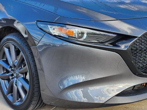 2023 Mazda Mazda3 FWD w/Preferred Package