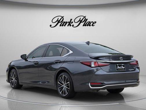 Cloudburst Gray 2025 Lexus ES 300h Premium