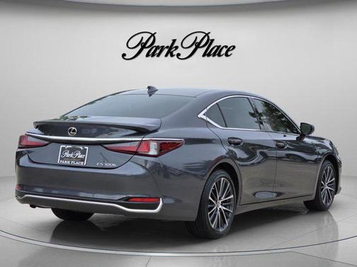 Cloudburst Gray 2025 Lexus ES 300h Premium