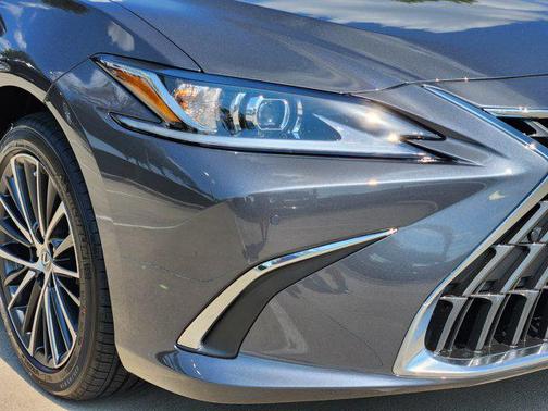 2025 Lexus ES 350 Base