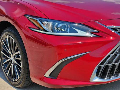 2025 Lexus ES 350 Base