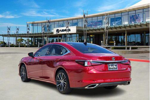 2025 Lexus ES 350 Base