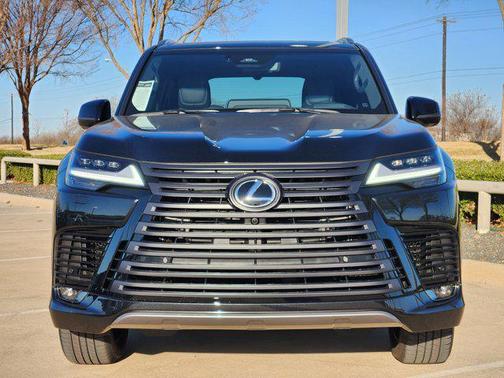 2026 Lexus LX 700h Luxury