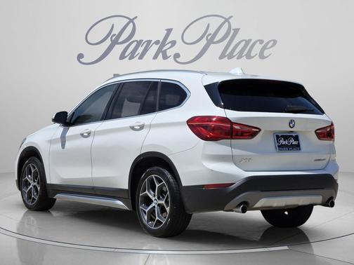 Alpine White 2018 BMW X1 sDrive28i