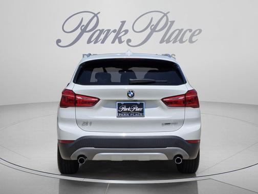 Alpine White 2018 BMW X1 sDrive28i