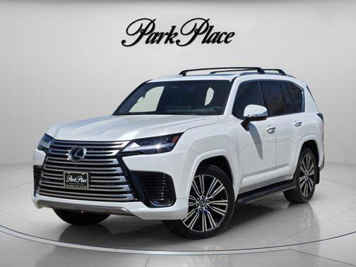 Eminent White Pearl 2025 Lexus LX 600 Luxury