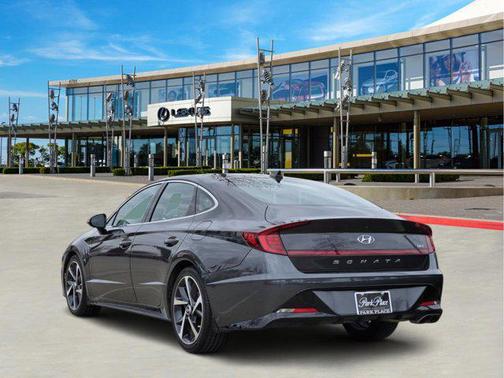 2022 Hyundai SONATA SEL Plus