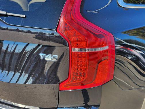 2018 Volvo XC90 T6 Momentum