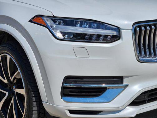 2021 Volvo XC90 Recharge Plug-In Hybrid T8 Inscription Expression 7 Passenger