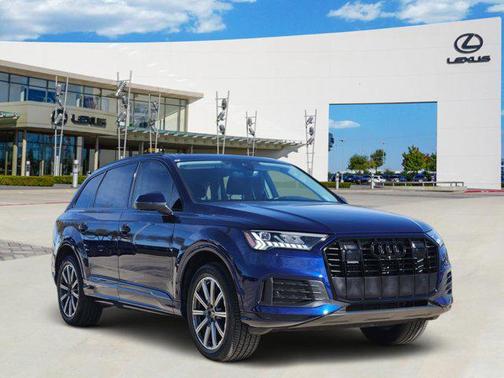 2024 Audi Q7 45 Premium Plus