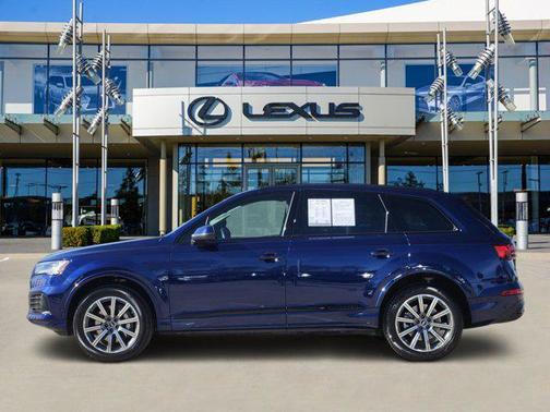 2024 Audi Q7 45 Premium Plus