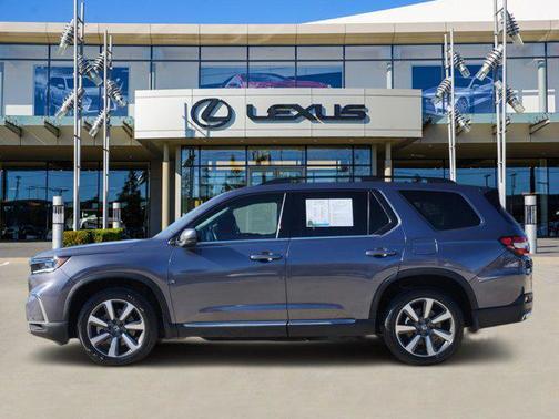 2023 Honda Pilot Touring 8-Passenger