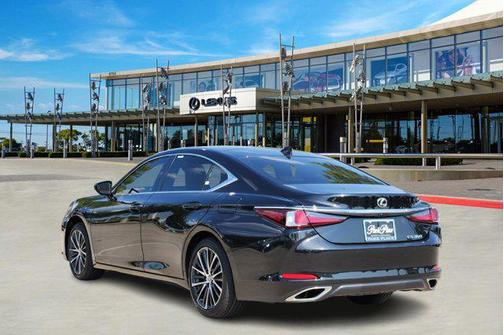2025 Lexus ES 350 Base