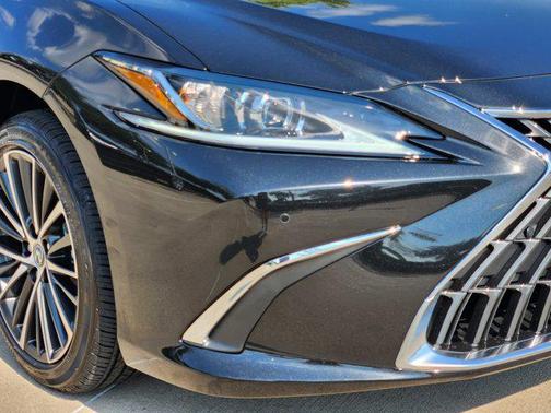 2025 Lexus ES 350 Base