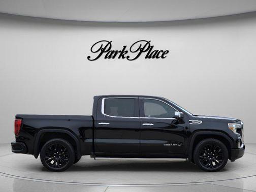 Onyx Black 2022 GMC Sierra 1500 Denali