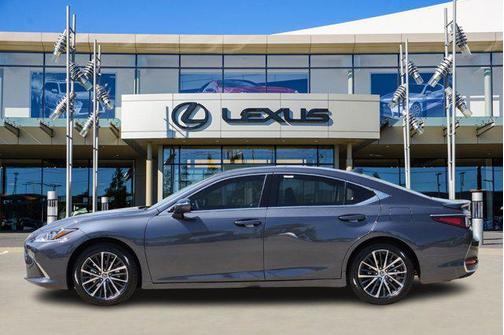 2025 Lexus ES 300h Base