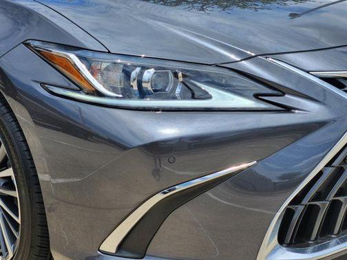 2025 Lexus ES 350 Base