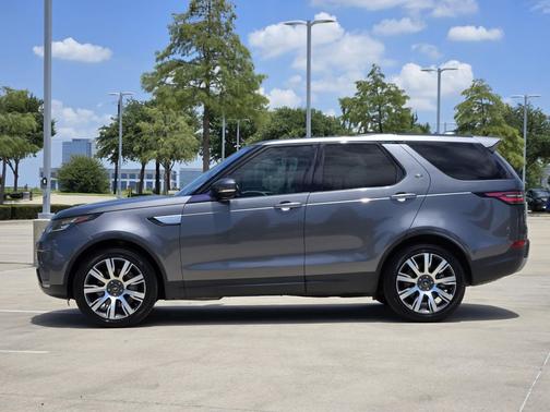 Corris Gray Metallic 2018 Land Rover Discovery HSE LUXURY