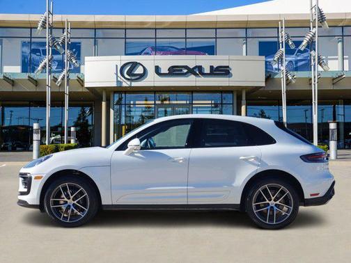 2023 Porsche Macan T