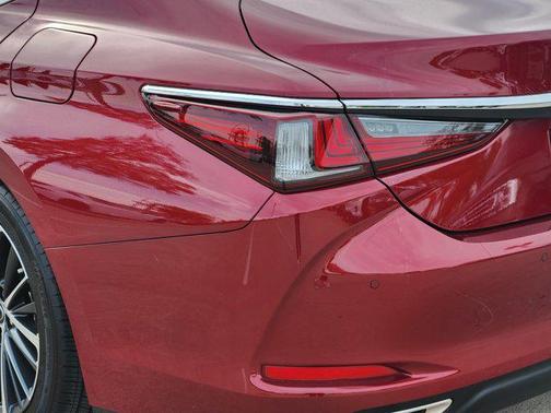 2025 Lexus ES 350 Premium